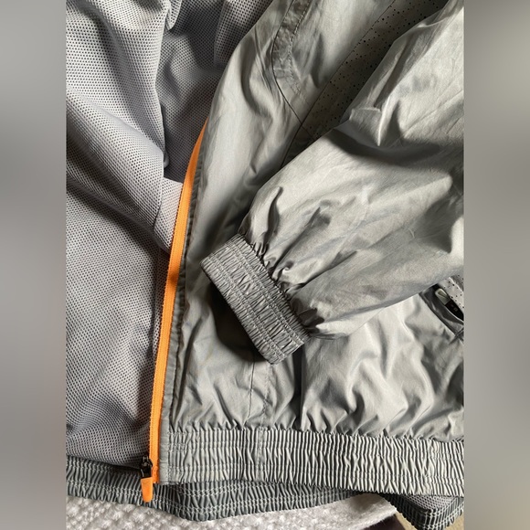 Nike Women’s sporty windbreaker zip-up jacket size small - Picture 4 of 9